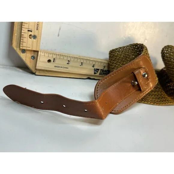 Women’s Woven Straw Belt Brown Leather Round Buckle Boho Adjustable Fit - Picture 2 of 3